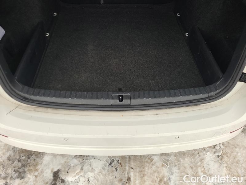  Skoda  Octavia  Combi (NX3)(2020) Oct.Combi 2.0TDI 85 Style #22