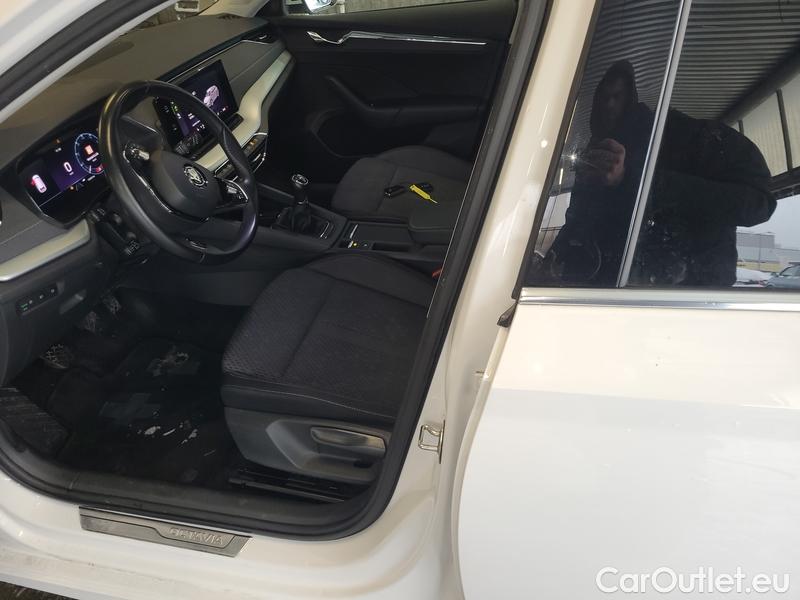  Skoda  Octavia  Combi (NX3)(2020) Oct.Combi 2.0TDI 85 Style #14