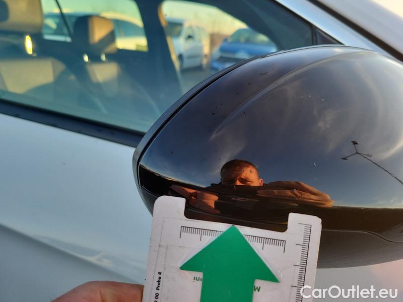  Opel  Insignia  Country Tourer (2017->) Ins.ST 2.0CDTI 128 Elegance AT #23