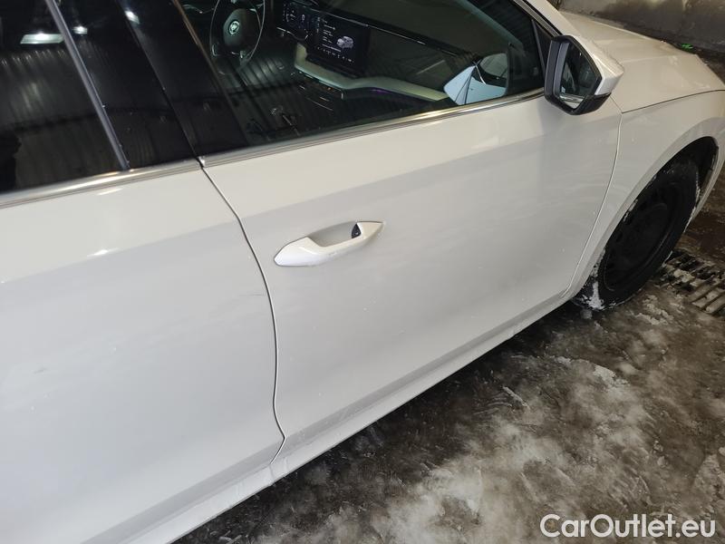  Skoda  Octavia  Combi (NX3)(2020) Oct.Combi 2.0TDI 85 Style #34