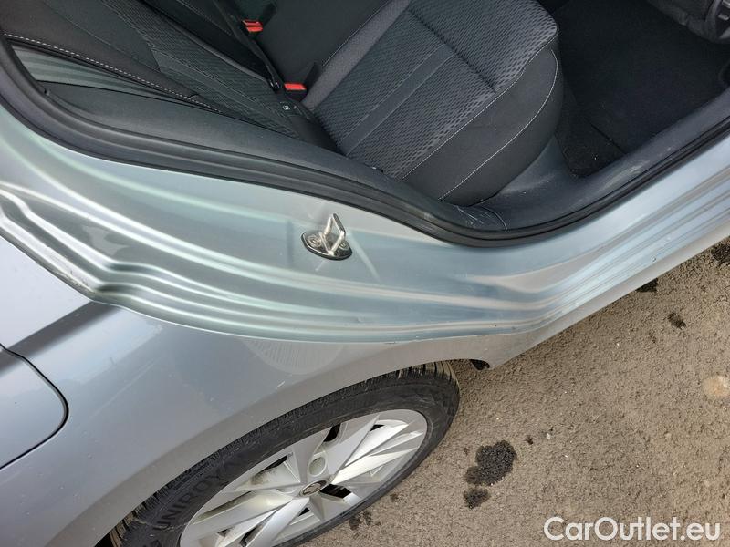  Skoda  Octavia  Combi (NX3)(2020) Oct.Combi 2.0TDI 110 Style AT #19