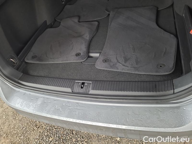  Volkswagen  Passat  7 (2014) Pas.Var.2.0TDI 140 Highline AT #16