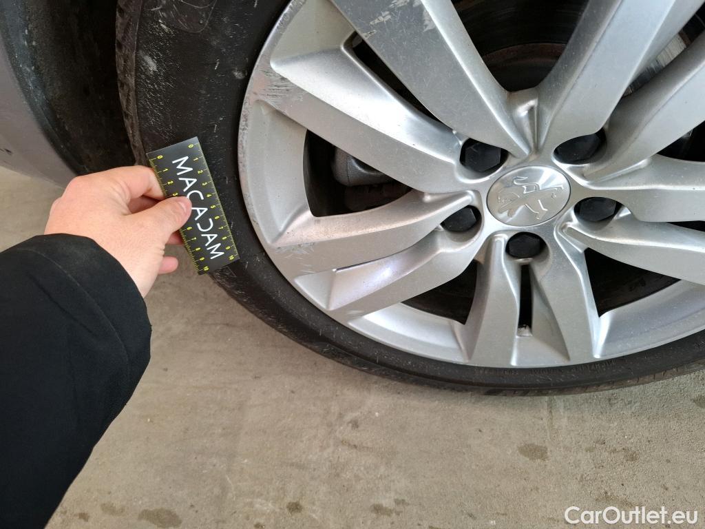  Peugeot  308  SW Active Business 1.2 PureTech 130CV BVA8 E6d #16