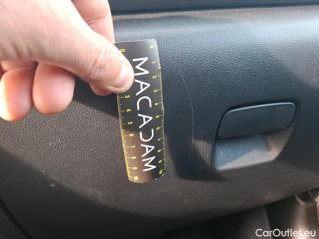  Renault  Trafic RENAULT  / 2019 / 4P / Combi Zen L1 dCi 120 S&S - 8 pl #13