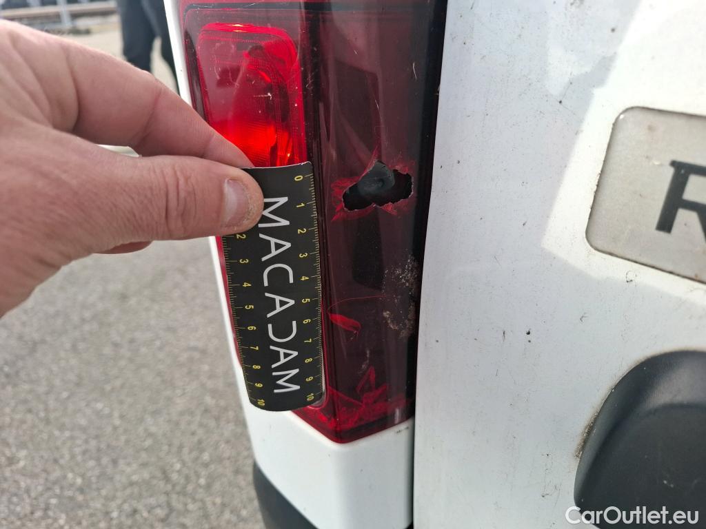  Renault  Trafic RENAULT  / 2019 / 4P / Combi Zen L1 dCi 120 S&S - 8 pl #11