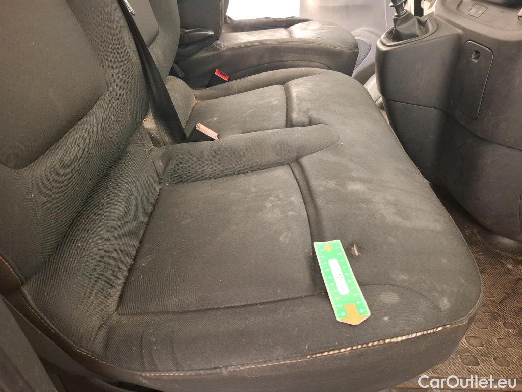  Renault  Trafic RENAULT  VU 4p Fourgon CA CF L2H1 1200 dCi 95 E6 #68