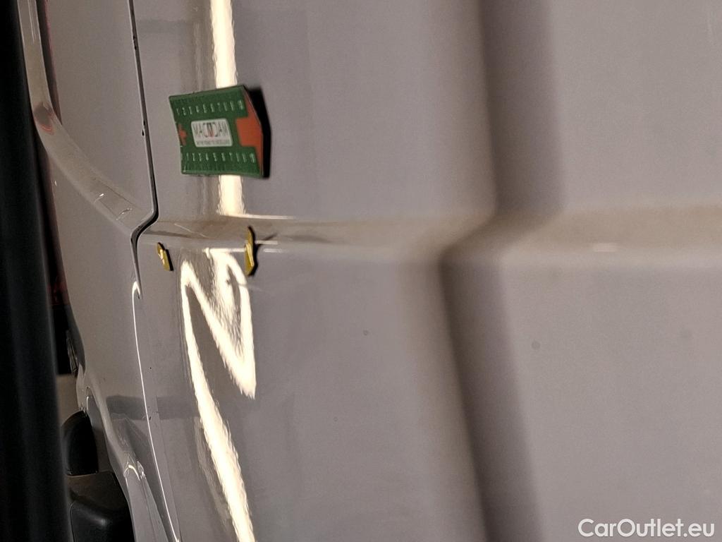  Renault  Trafic RENAULT  VU 4p Fourgon CA CF L2H1 1200 dCi 95 E6 #21