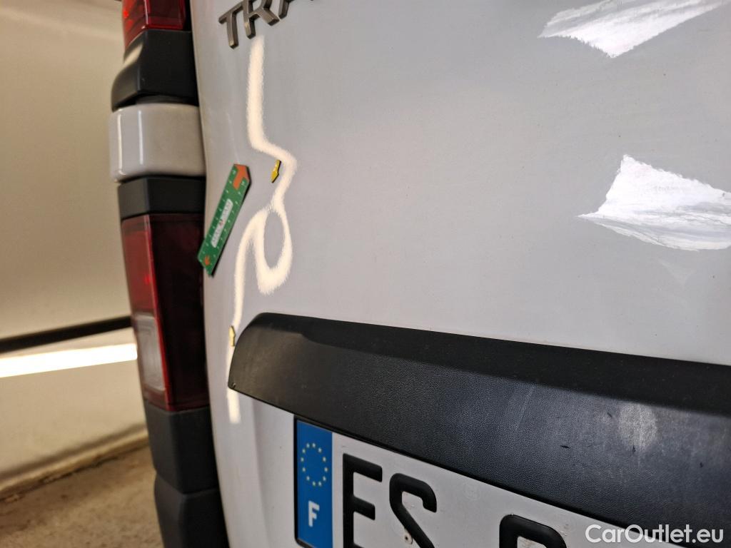  Renault  Trafic RENAULT  VU 4p Fourgon CA CF L2H1 1200 dCi 95 E6 #42