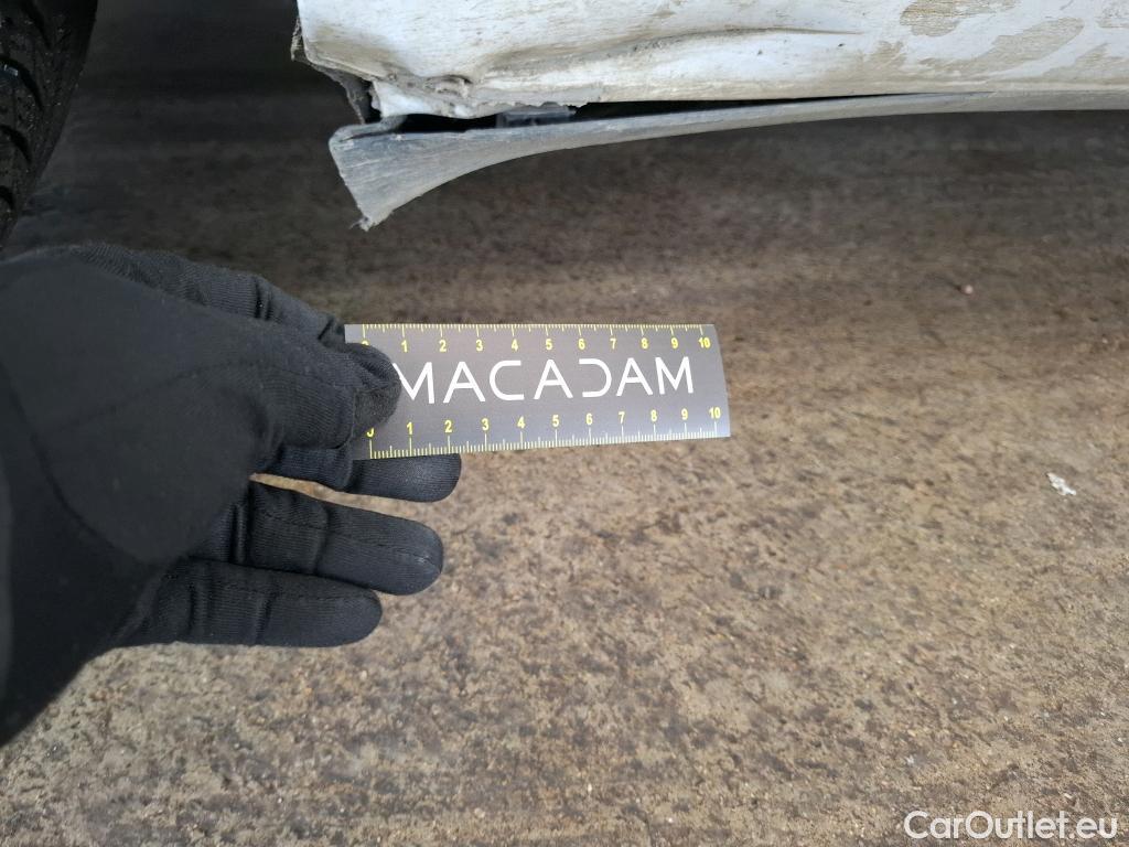  Tesla  Model 3 TESLA  / 2018 / 4P / Berline Grande Autonomie #4