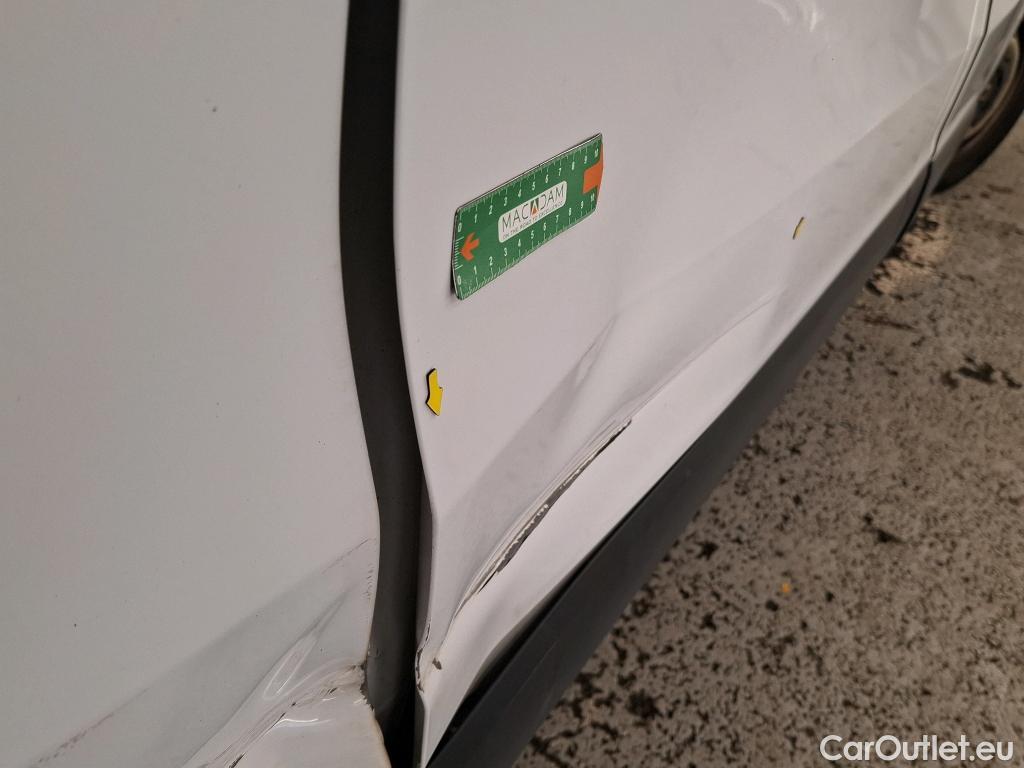  Renault  Trafic RENAULT  VU 4p Fourgon CA CF L2H1 1200 dCi 95 E6 #33