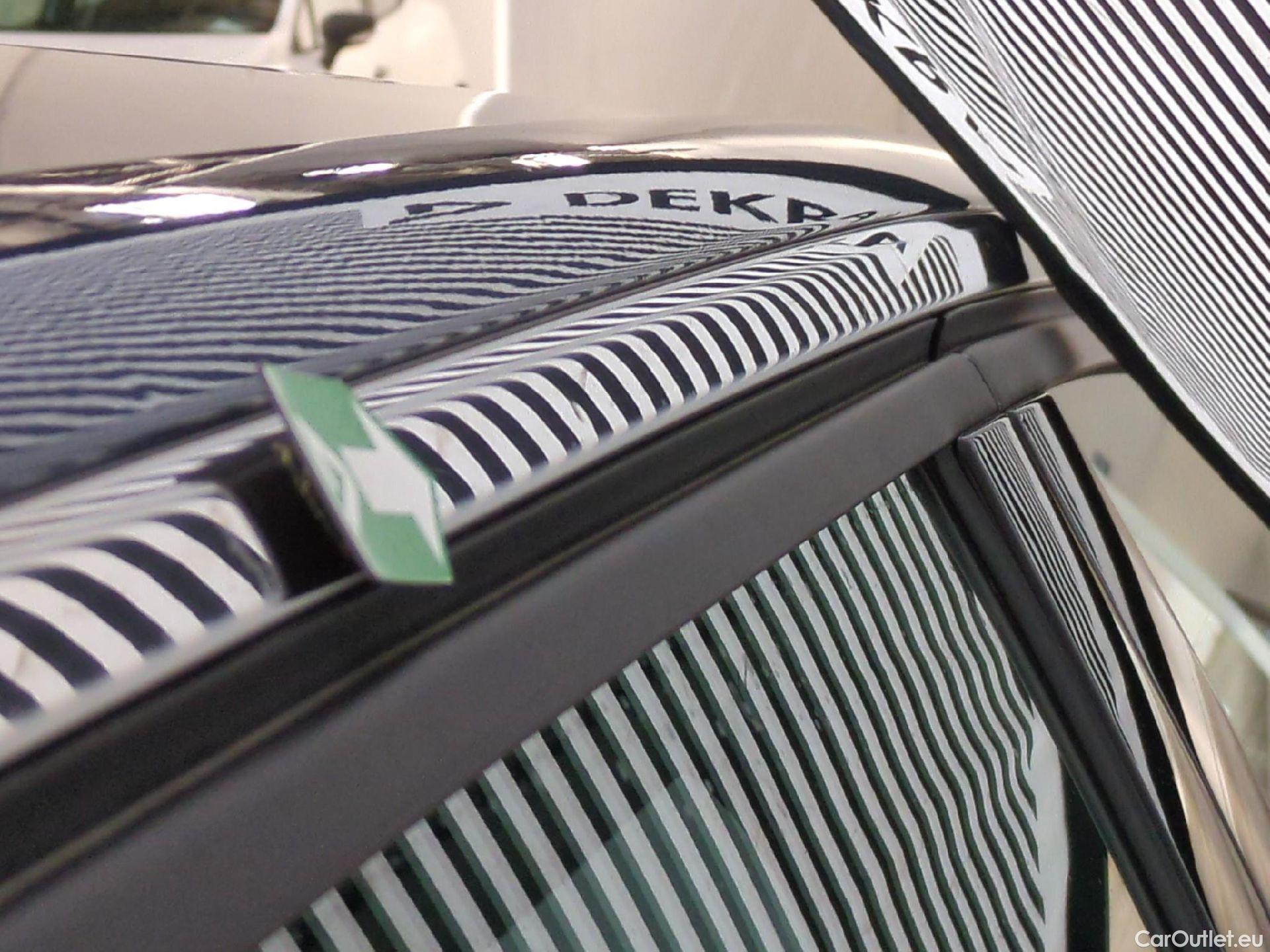  Peugeot  5008  Active Pack 1.2 PureTech 130CV BVA8 7 Sieges E6d #31