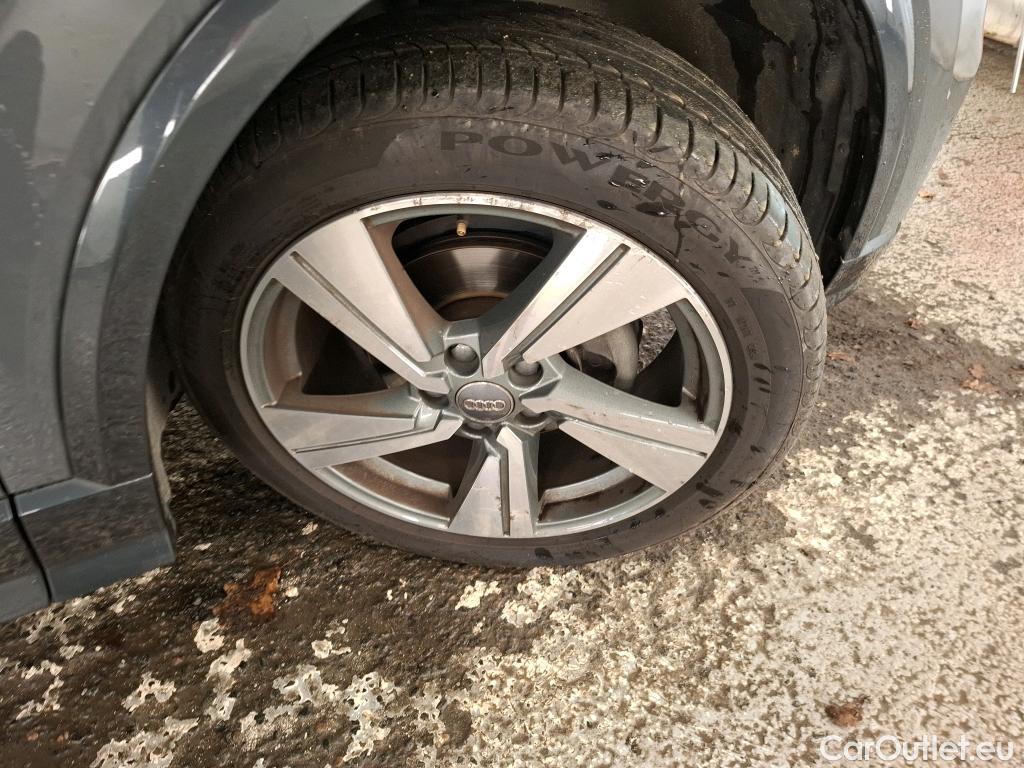  Audi  Q2  30 TDI Design 1.6 TDI 115CV BVA7 E6dT #5