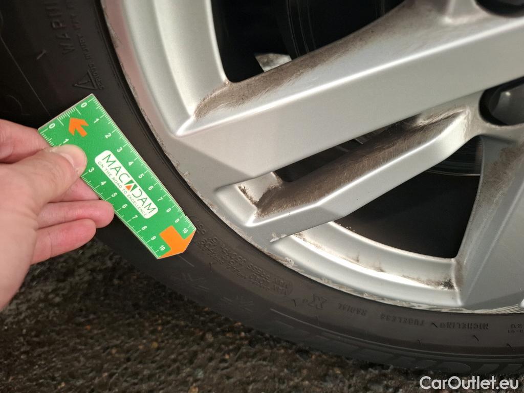  Audi  Q3 AUDI  Sportback / 2019 / 5P / SUV 35 TDI 150 S TRONIC DESIGN #14