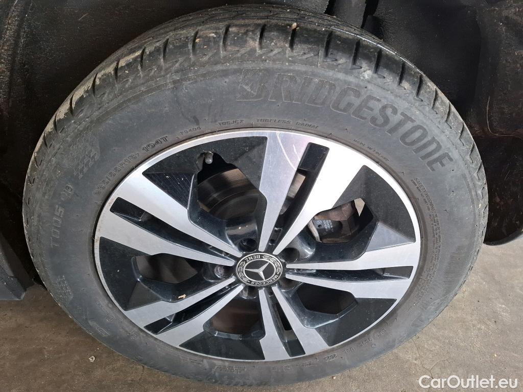  Mercedes  GLA MERCEDES-BENZ  / 2020 / 5P / SUV 2.0  200 D BUSINESS LINE DCT #32