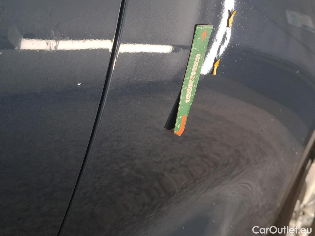  Ford  Kuga FORD  / 2019 / 5P / SUV 2.5 Duratec 190 FHEV Powershift Titanium #22