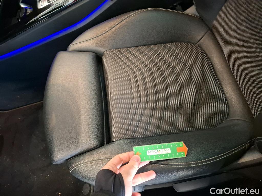  Mercedes  A-Klasse MERCEDES-BENZ Classe A Berline 4p Berline A 200 Business Line 7G-DCT #19