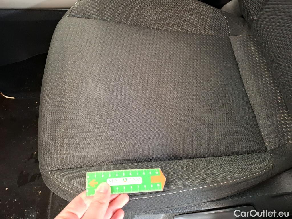  Volkswagen  Polo VOLKSWAGEN  / 2017 / 5P / Berline 1.0 TSI 95 Lounge Business #23