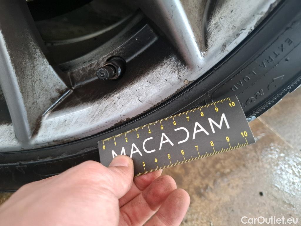  Alfa Romeo  Giulietta ALFA ROMEO Giulia / 2016 / 4P / Berline 2.2 160ch AT8 Sprint #23