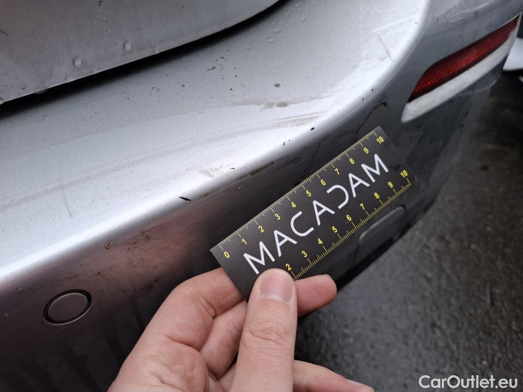  Mercedes  A-Klasse MERCEDES-BENZ Classe A Berline 4p Berline A 200 Business Line 7G-DCT #32