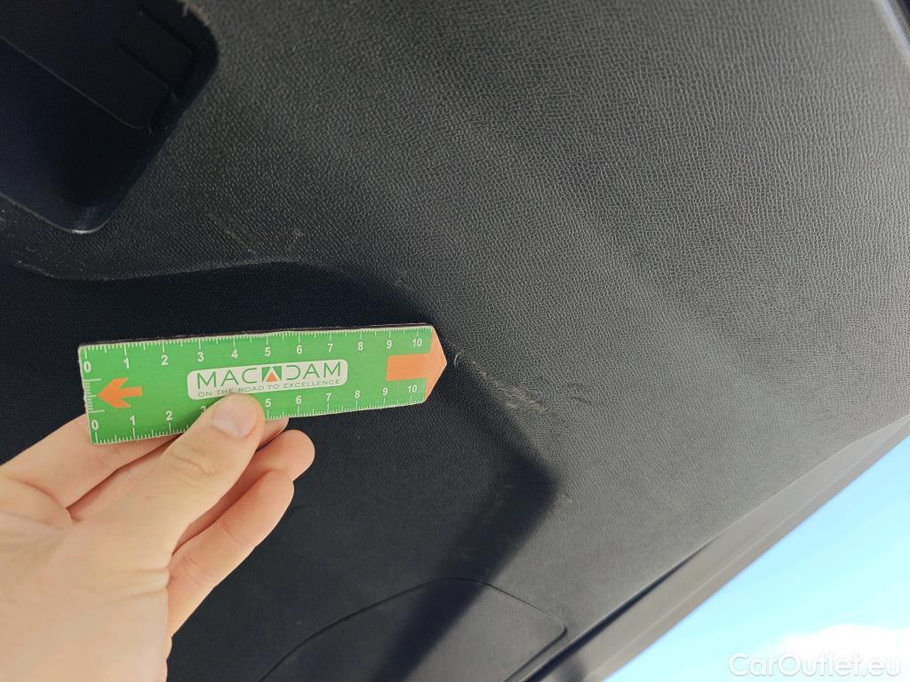  Peugeot  3008 PEUGEOT  / 2020 / 5P / todoterreno 1.5 BlueHDi 96kW (130CV) S&S Allure EAT8 #26