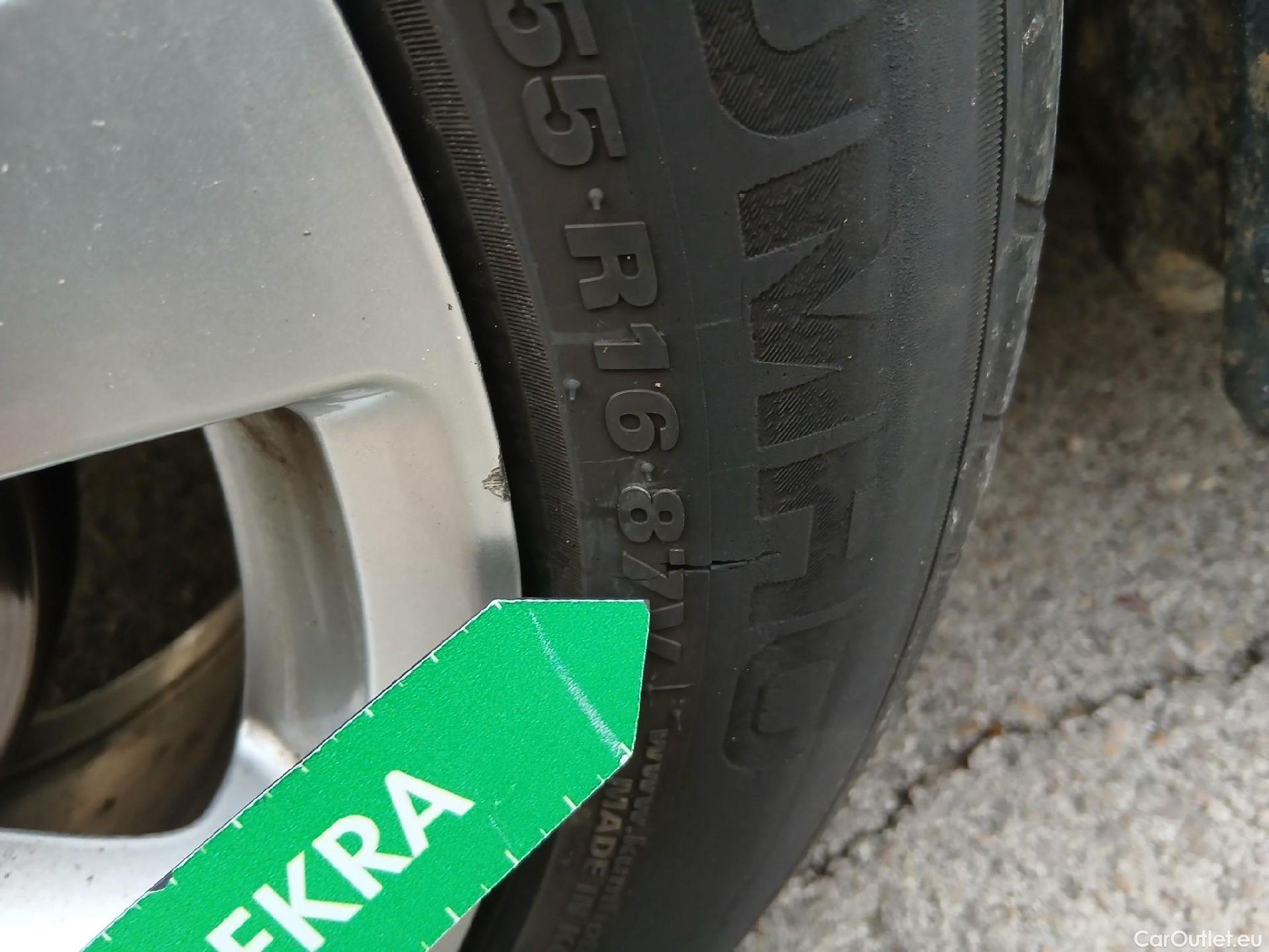  Opel  Corsa OPEL  / 2019 / 5P / berlina con portón 1.2T XHL 74kW (100CV) Edition #4