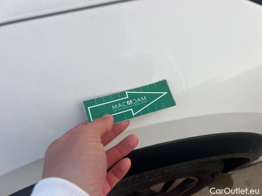  Peugeot  2008 PEUGEOT  / 2019 / 5P / todoterreno Allure Pack BlueHDI 81kW (110CV) (AC) #10