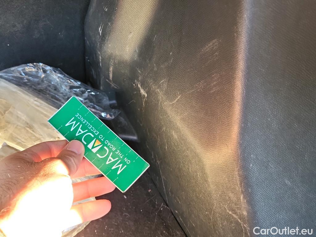  Peugeot  2008 PEUGEOT  / 2019 / 5P / todoterreno Active Pack Puretech 100 S&S BVM6 #20