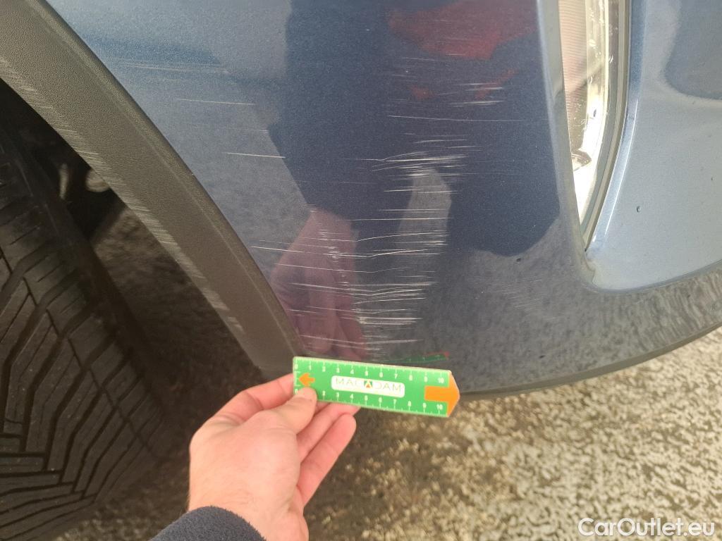  Ford  Kuga FORD  / 2019 / 5P / SUV 2.5 Duratec 190 FHEV Powershift Titanium #7