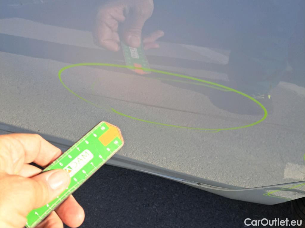  Nissan  Micra NISSAN  / 2017 / 5P / berlina con portón IG-T 68 kW (92 CV) E6D-F Acenta Sprint #15