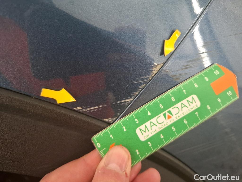  Ford  Kuga FORD  / 2019 / 5P / SUV 2.5 Duratec 190 FHEV Powershift Titanium #2