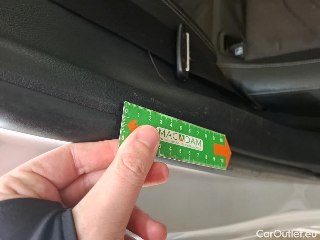  Mercedes  A-Klasse MERCEDES-BENZ Classe A Berline 4p Berline A 200 Business Line 7G-DCT #12