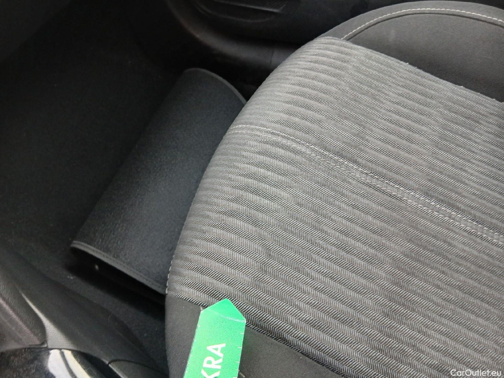  Opel  Corsa OPEL  / 2019 / 5P / berlina con portón 1.2T XHL 74kW (100CV) Edition #17