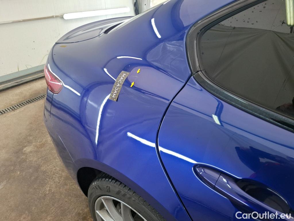  Alfa Romeo  Giulietta ALFA ROMEO Giulia / 2016 / 4P / Berline 2.2 160ch AT8 Sprint #36