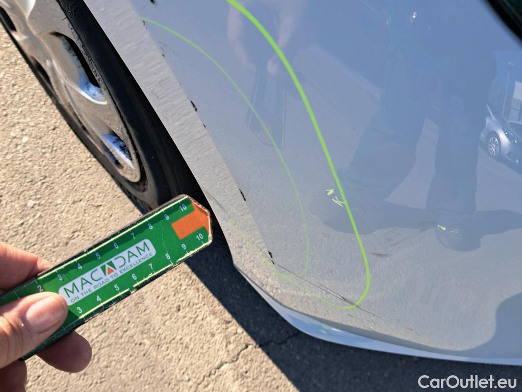  Nissan  Micra NISSAN  / 2017 / 5P / berlina con portón IG-T 68 kW (92 CV) E6D-F Acenta Sprint #22