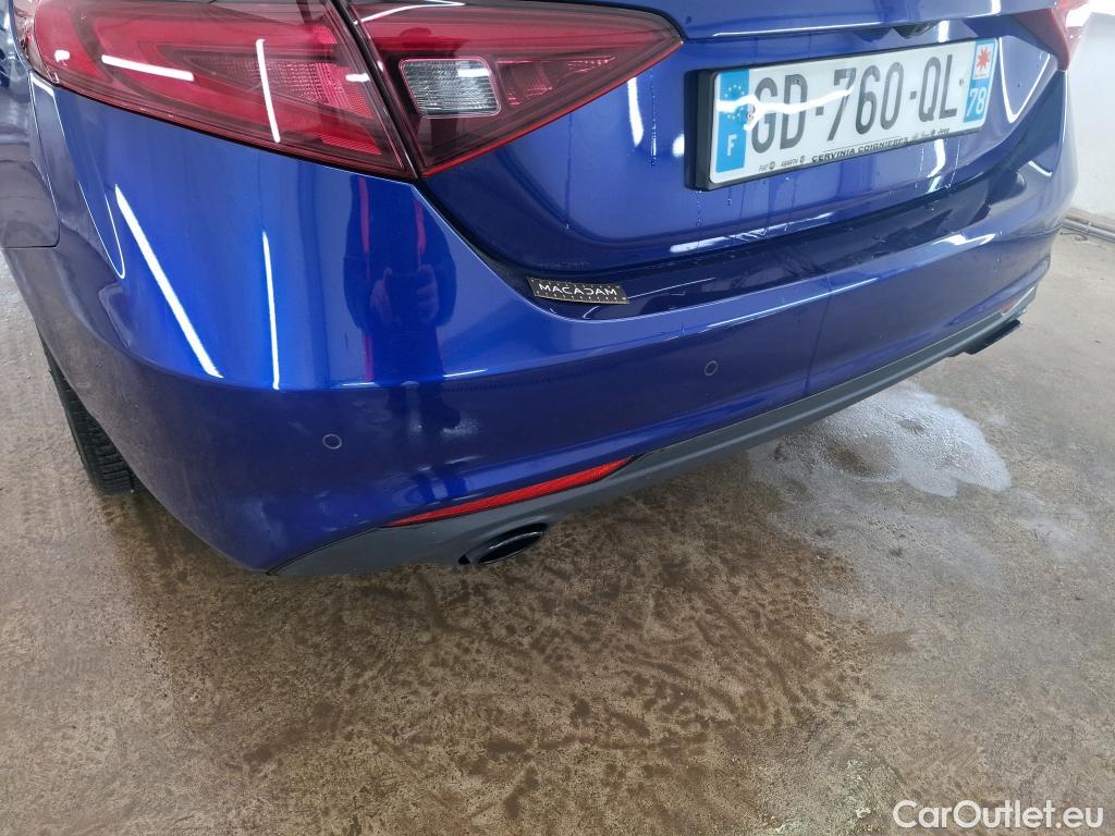  Alfa Romeo  Giulietta ALFA ROMEO Giulia / 2016 / 4P / Berline 2.2 160ch AT8 Sprint #5