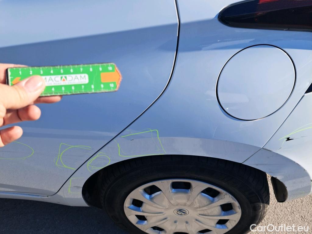  Nissan  Micra NISSAN  / 2017 / 5P / berlina con portón IG-T 68 kW (92 CV) E6D-F Acenta Sprint #10