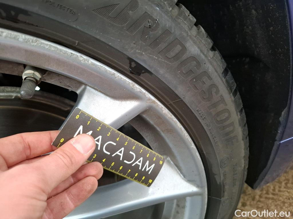  Alfa Romeo  Giulietta ALFA ROMEO Giulia / 2016 / 4P / Berline 2.2 160ch AT8 Sprint #27