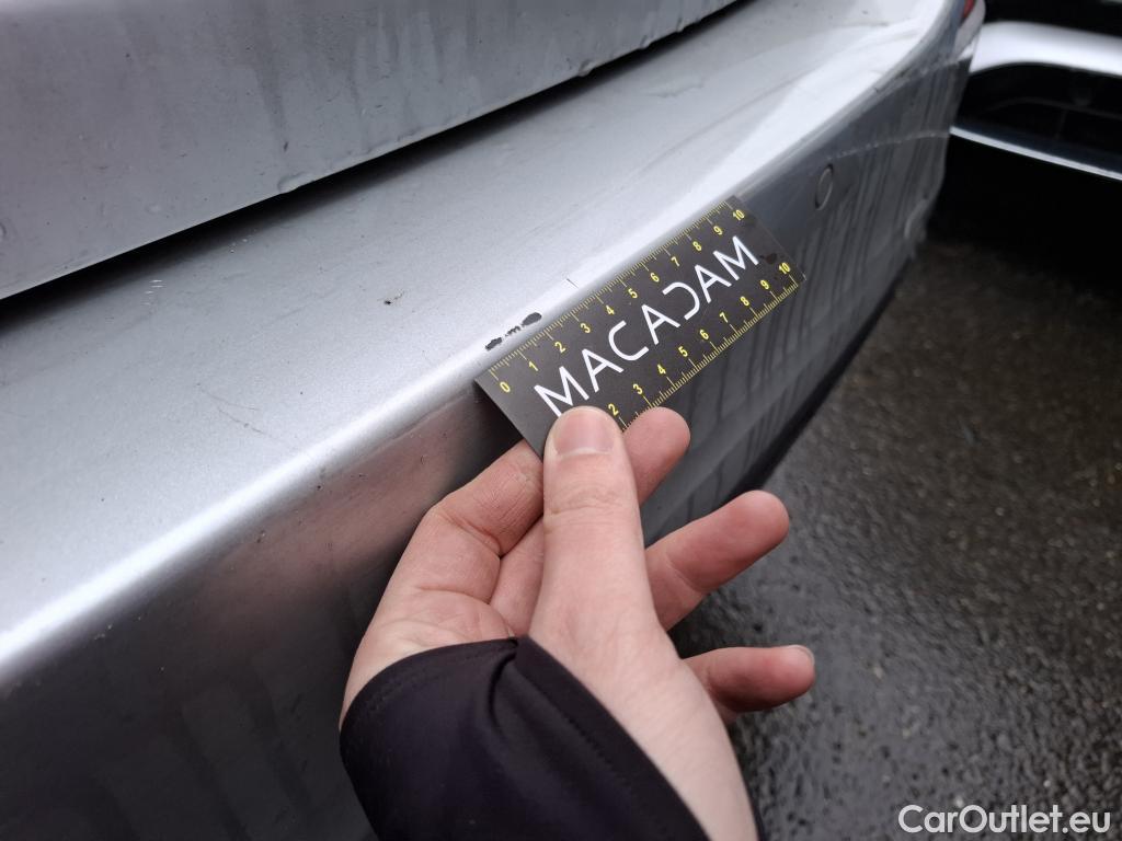  Mercedes  A-Klasse MERCEDES-BENZ Classe A Berline 4p Berline A 200 Business Line 7G-DCT #29