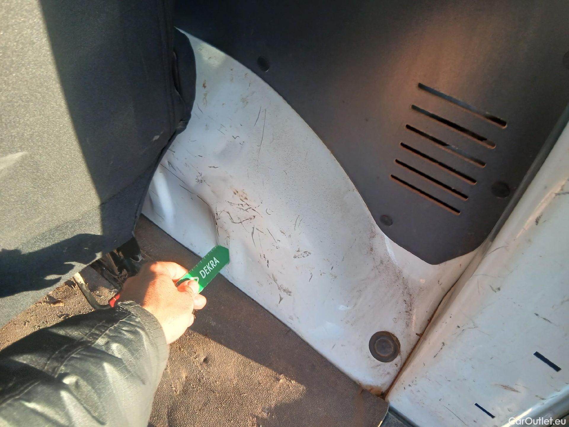  Peugeot  Expert PEUGEOT  / 2016 / 4P / combi Combi BlueHDi 145 S&S Standard #37