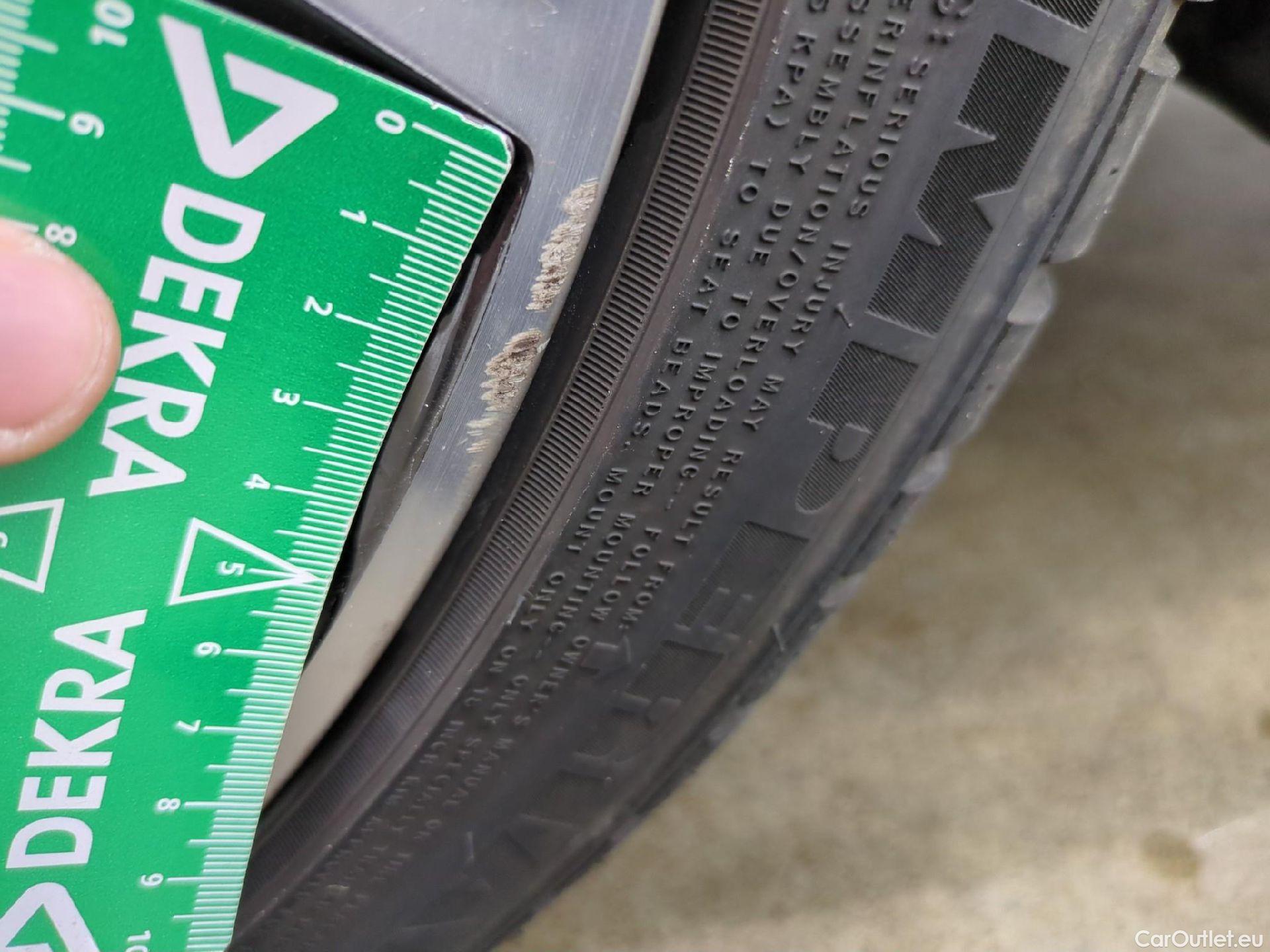  Volkswagen  Golf  VOLKSWAGEN / 2020 / 5P / Berline 1.4 eHybrid OPF 204 DSG6 Style #3