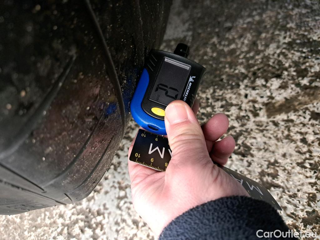  Tesla  Model Y TESLA  / 2020 / 5P / SUV Performance Dual Motor AWD #2