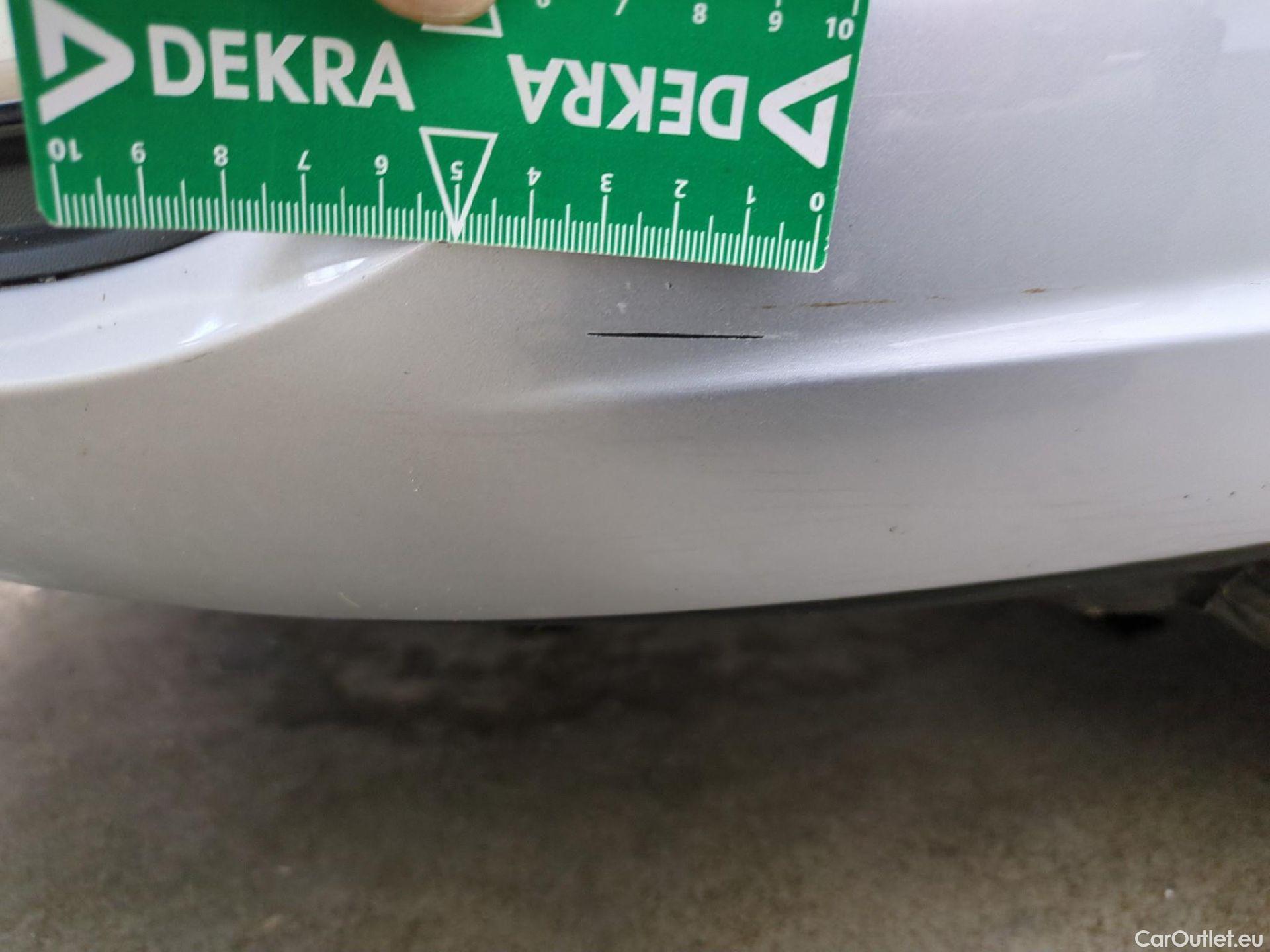  Volkswagen  Golf  VOLKSWAGEN / 2020 / 5P / Berline 1.4 eHybrid OPF 204 DSG6 Style #17