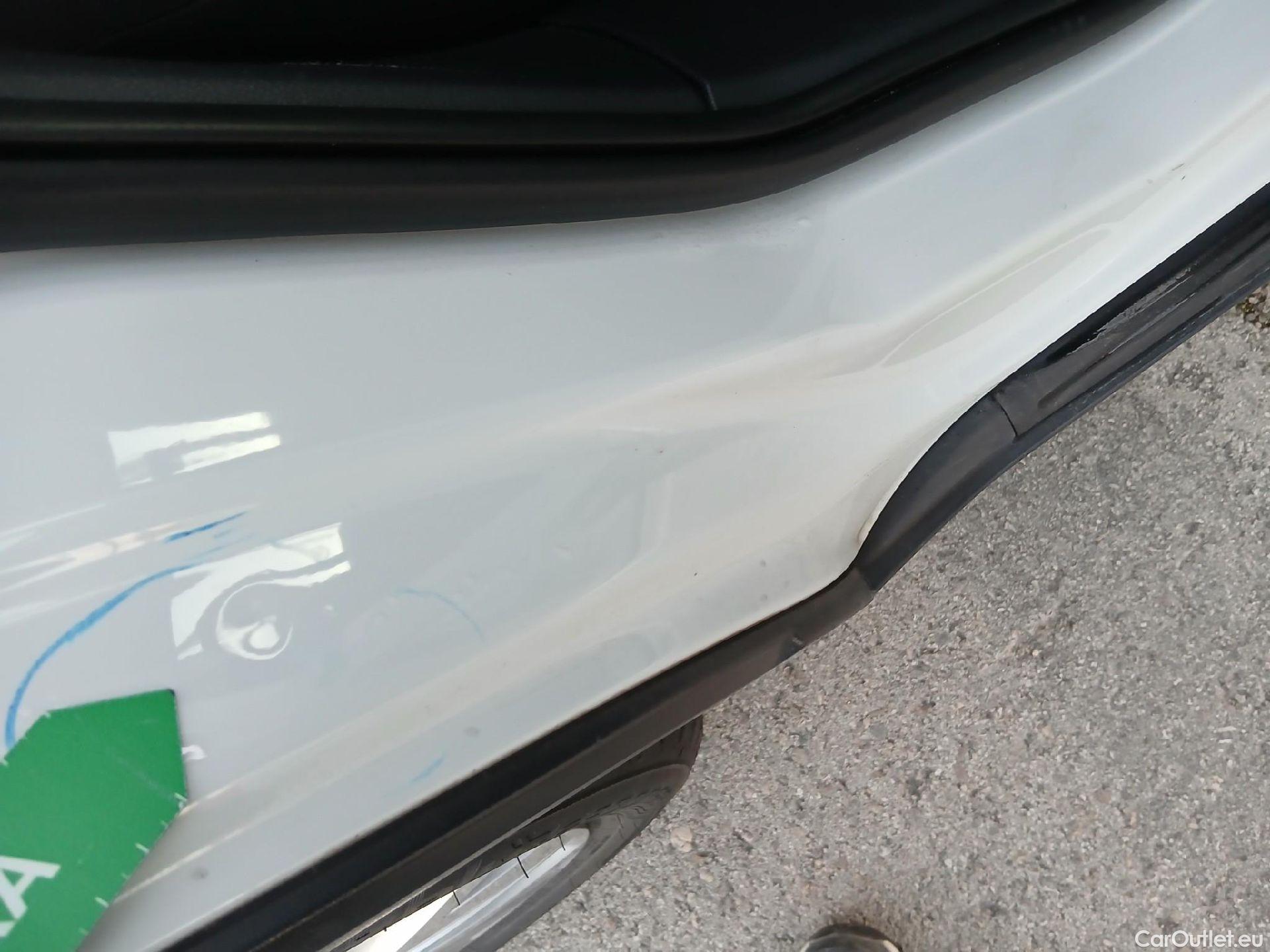  Volkswagen  T-CROSS VOLKSWAGEN  / 2018 / 5P / todoterreno Edition 1.0 TSI 70kW (95CV) #38