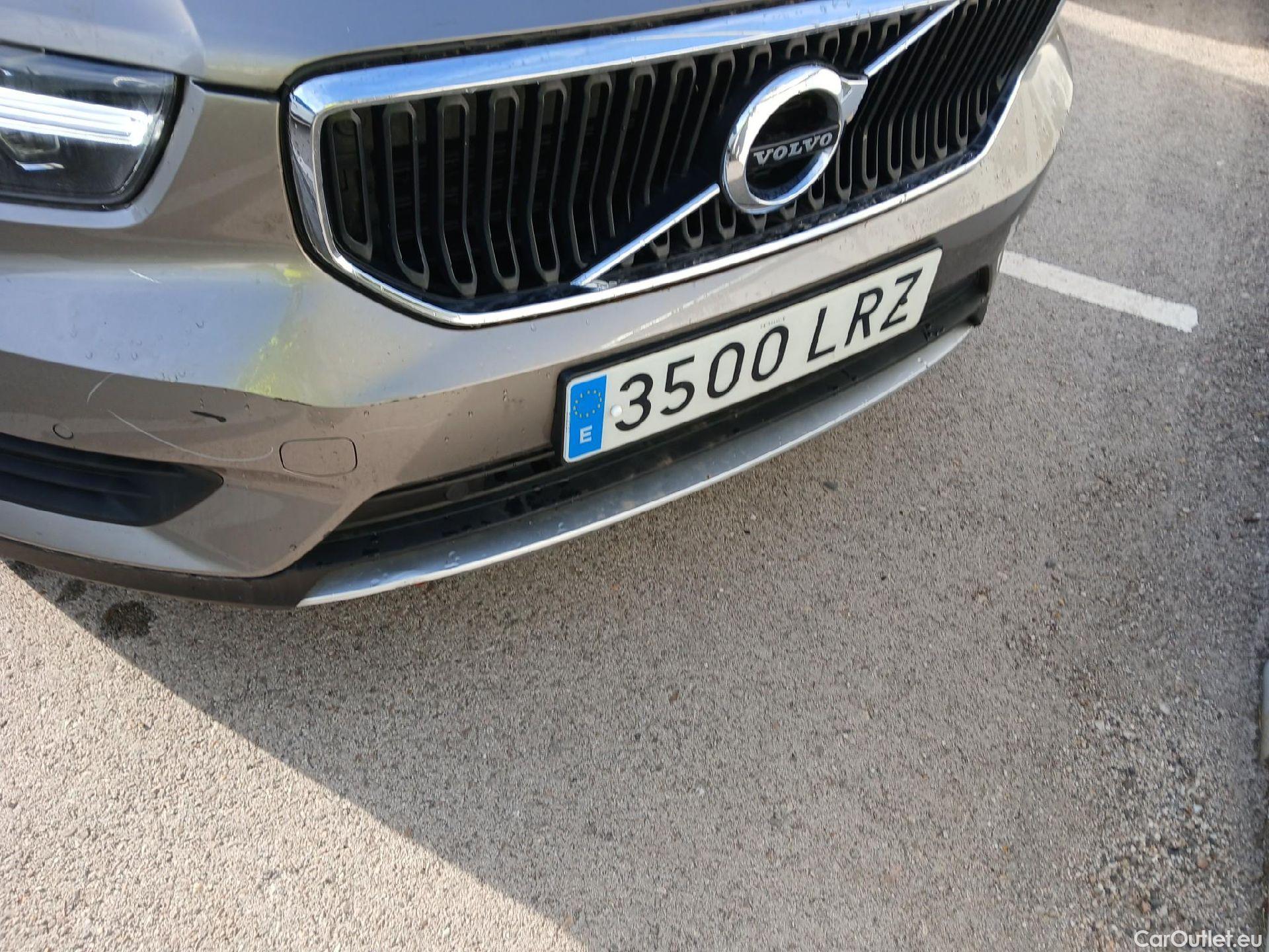  Volvo  XC 40 VOLVO XC40 / 2017 / 5P / todoterreno 2.0 B4 G AWD Momentum Pro Auto #10