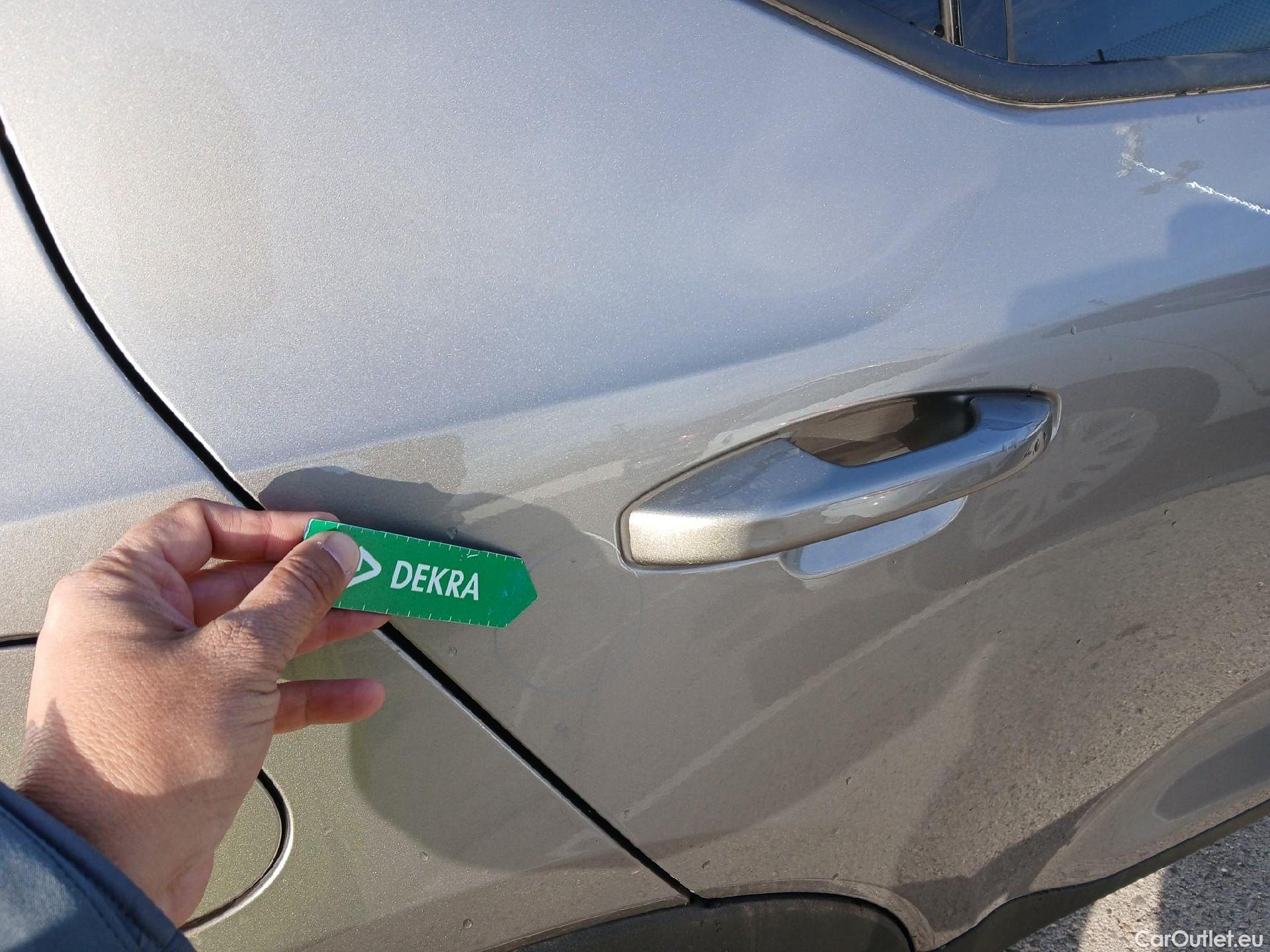  Volvo  XC 40 VOLVO XC40 / 2017 / 5P / todoterreno 2.0 B4 G AWD Momentum Pro Auto #22