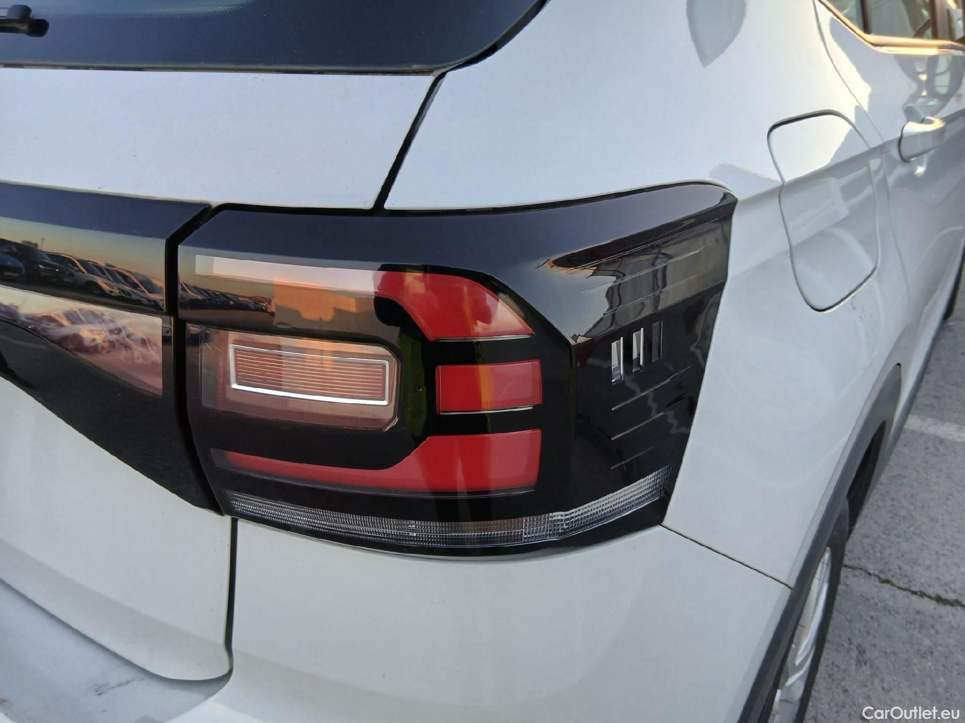  Volkswagen  T-CROSS VOLKSWAGEN  / 2018 / 5P / todoterreno Edition 1.0 TSI 70kW (95CV) #25