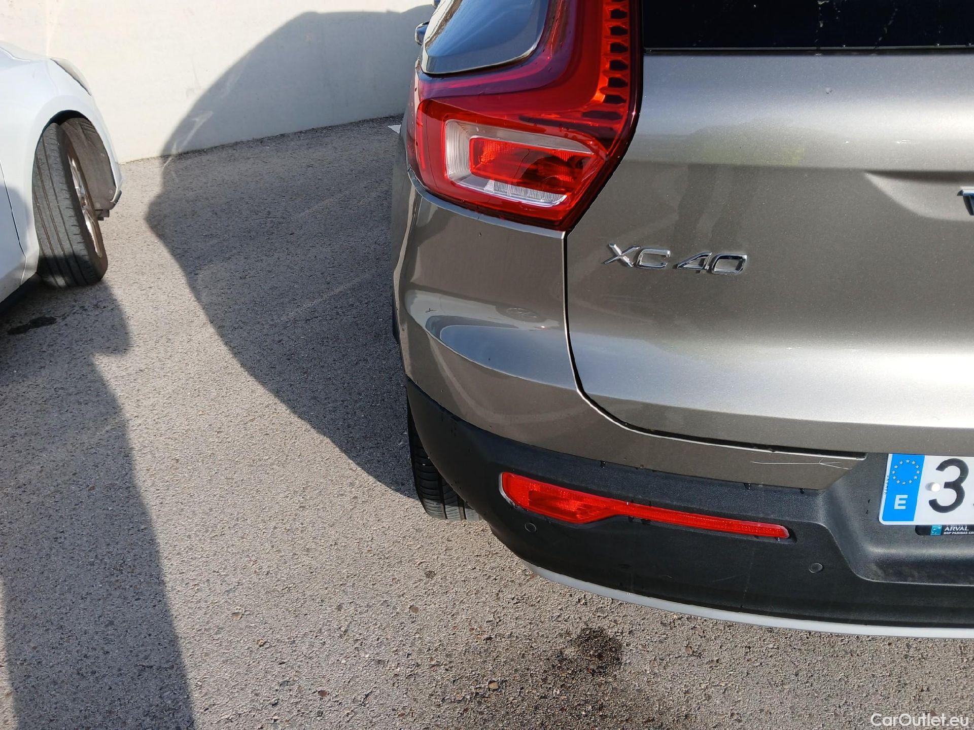  Volvo  XC 40 VOLVO XC40 / 2017 / 5P / todoterreno 2.0 B4 G AWD Momentum Pro Auto #16