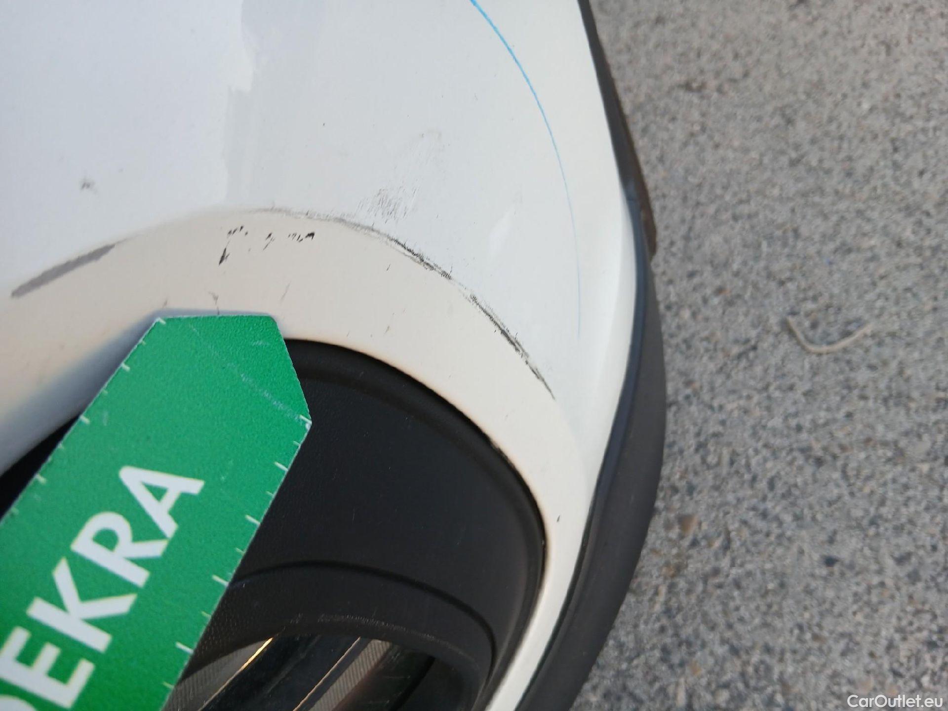  Volkswagen  T-CROSS VOLKSWAGEN  / 2018 / 5P / todoterreno Edition 1.0 TSI 70kW (95CV) #2