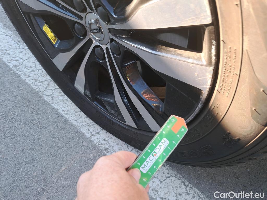  Volvo  XC60 VOLVO  / 2017 / 5P / todoterreno 2.0 T6 AWD Recharge Inscription Exp Auto #10