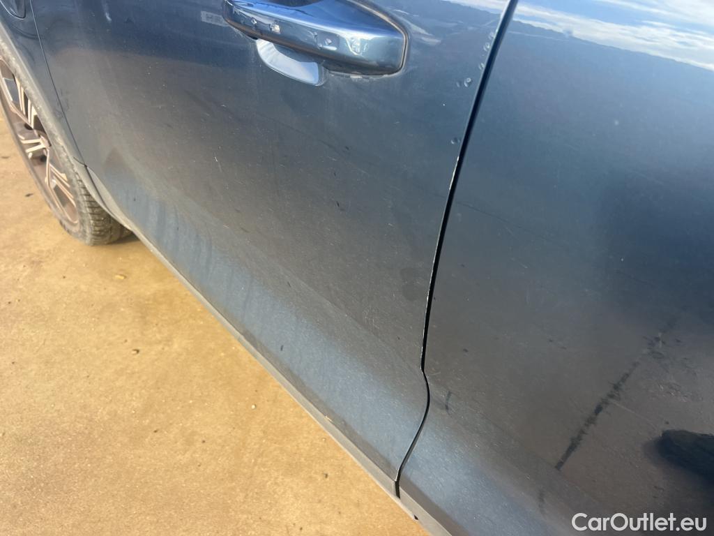  Volvo  XC 40 VOLVO XC40 / 2017 / 5P / todoterreno 1.5 T4 Twin Recharge Inscription Auto #3